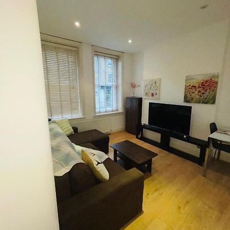 Amazing 2 Bedroom Apartment ลอนดอน ภายนอก รูปภาพ