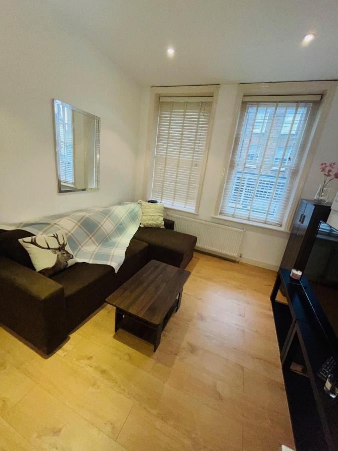Amazing 2 Bedroom Apartment ลอนดอน ภายนอก รูปภาพ