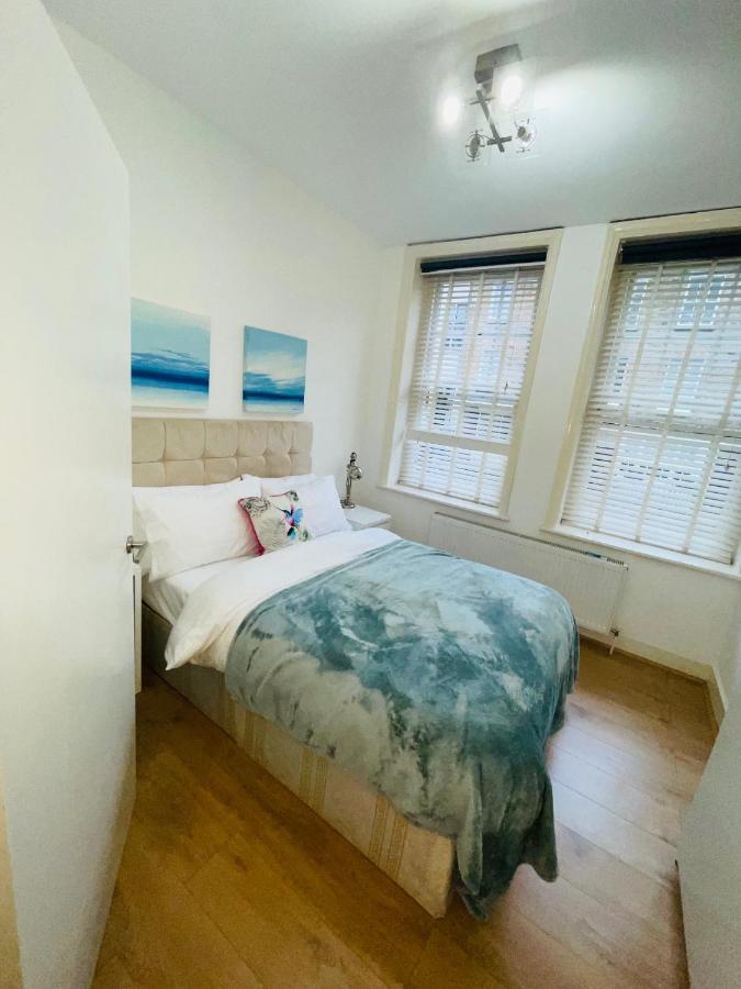Amazing 2 Bedroom Apartment ลอนดอน ภายนอก รูปภาพ