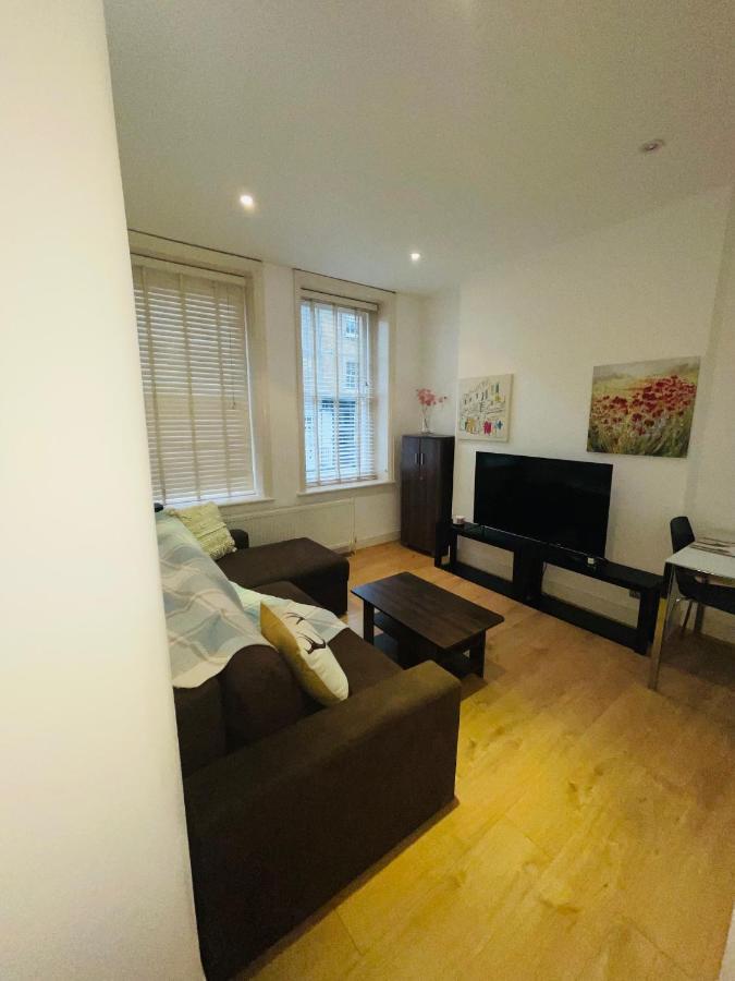 Amazing 2 Bedroom Apartment ลอนดอน ภายนอก รูปภาพ